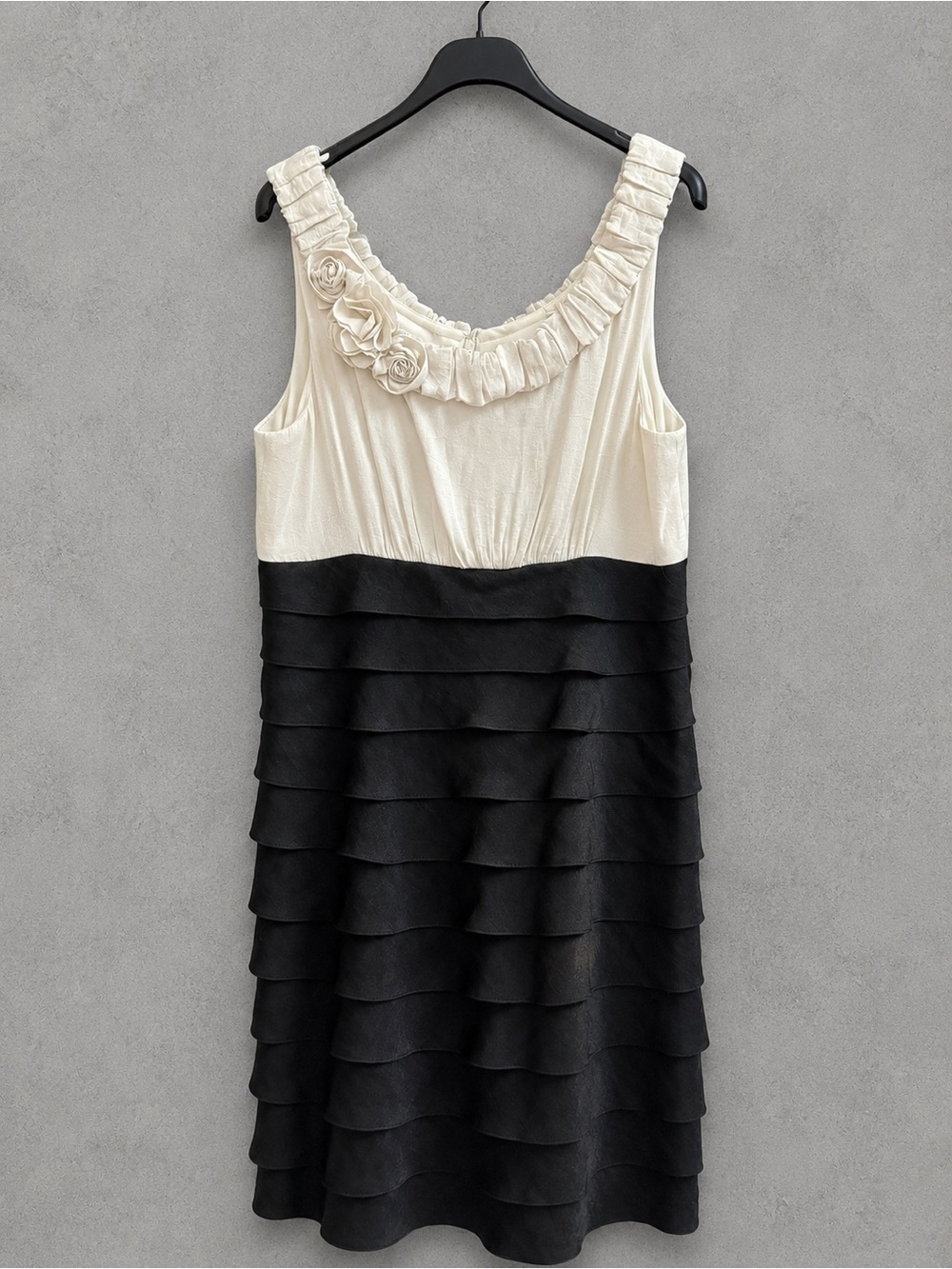 Sleeveless Two-Tone Ruffle Tiered Dress in Ivory and Black